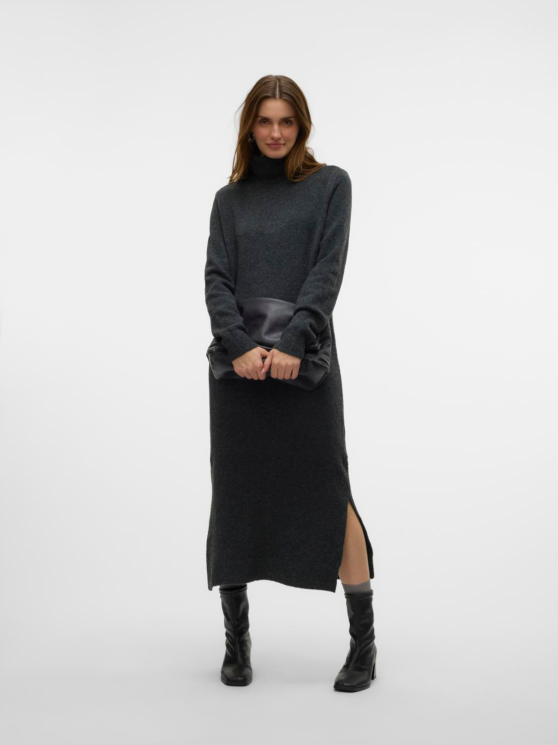 model_shot-front